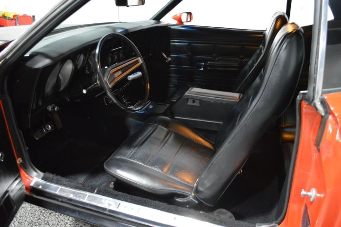Ford-Mustang-1971-Red-Black-4