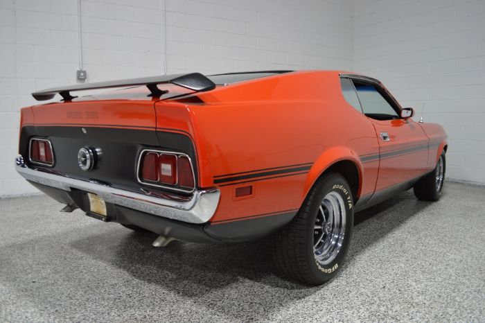 Ford-Mustang-1971-Red-Black-6