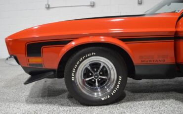 Ford-Mustang-1971-Red-Black-8