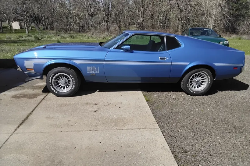 Ford-Mustang-1972-Blue-Black-1