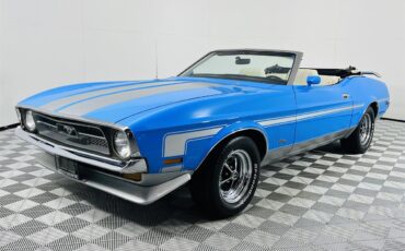 Ford-Mustang-1972-Blue-White
