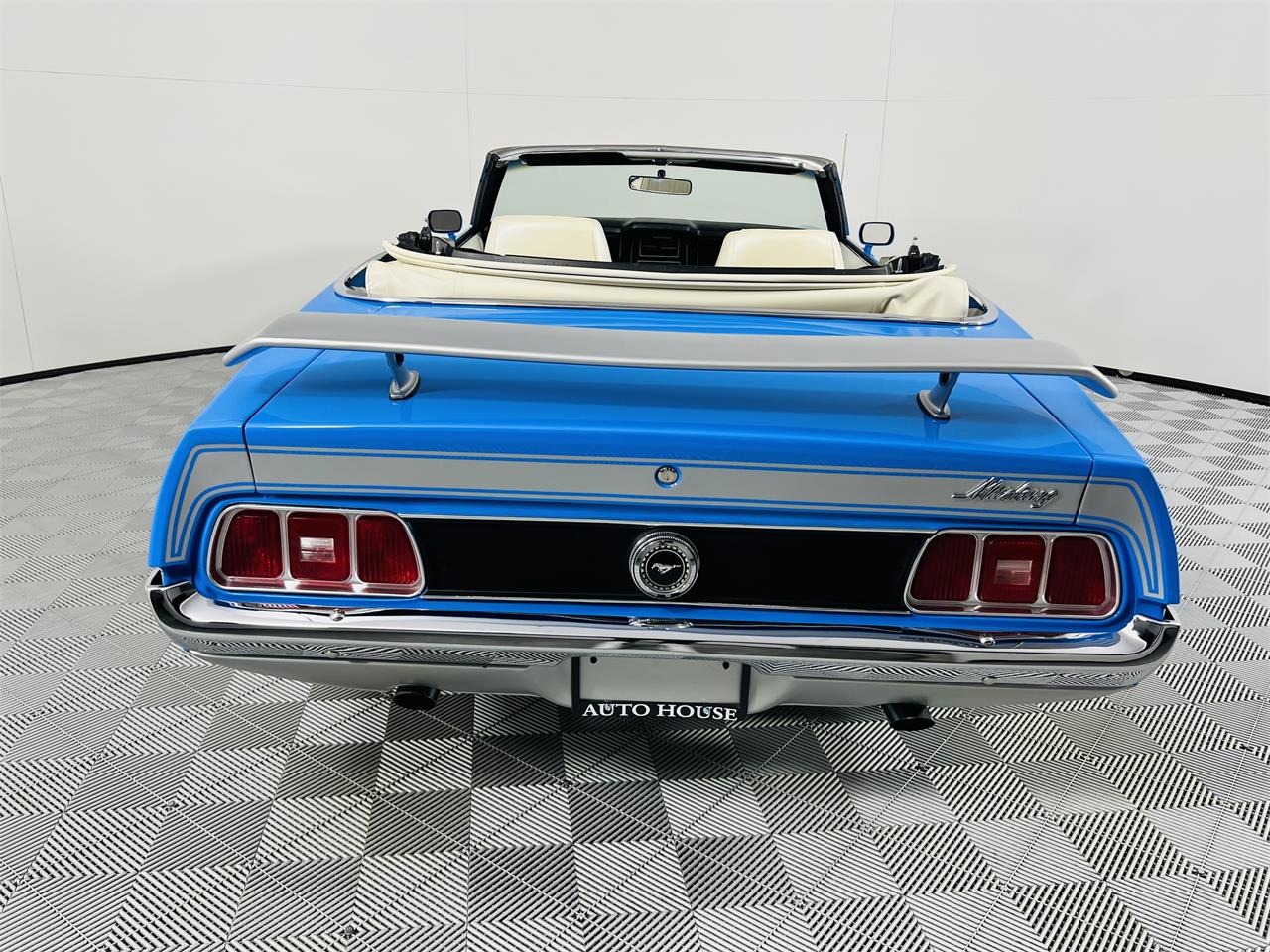 Ford-Mustang-1972-Blue-White-4