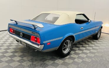 Ford-Mustang-1972-Coupe-15