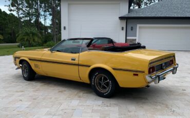 Ford-Mustang-1973-Convertible-10