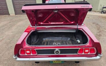 Ford-Mustang-1973-maroon-Black-32