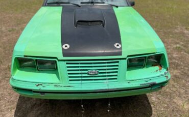Ford-Mustang-1983-Green-5