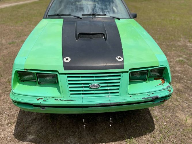 Ford-Mustang-1983-Green-5