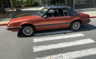 Ford-Mustang-1984-2