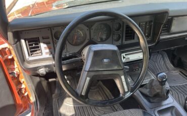 Ford-Mustang-1984-21