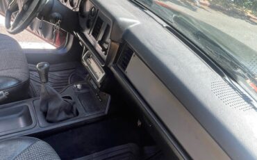 Ford-Mustang-1984-29