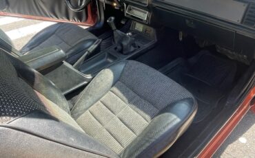 Ford-Mustang-1984-30