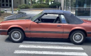 Ford-Mustang-1984-5