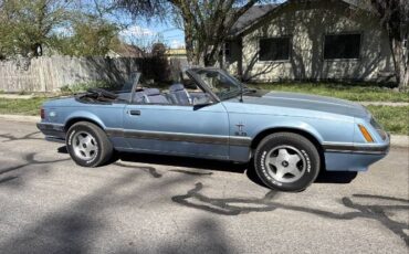 Ford-Mustang-1986-Blue-5