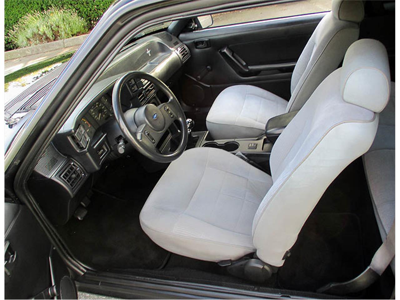 Ford-Mustang-1989-Black-Grey-23