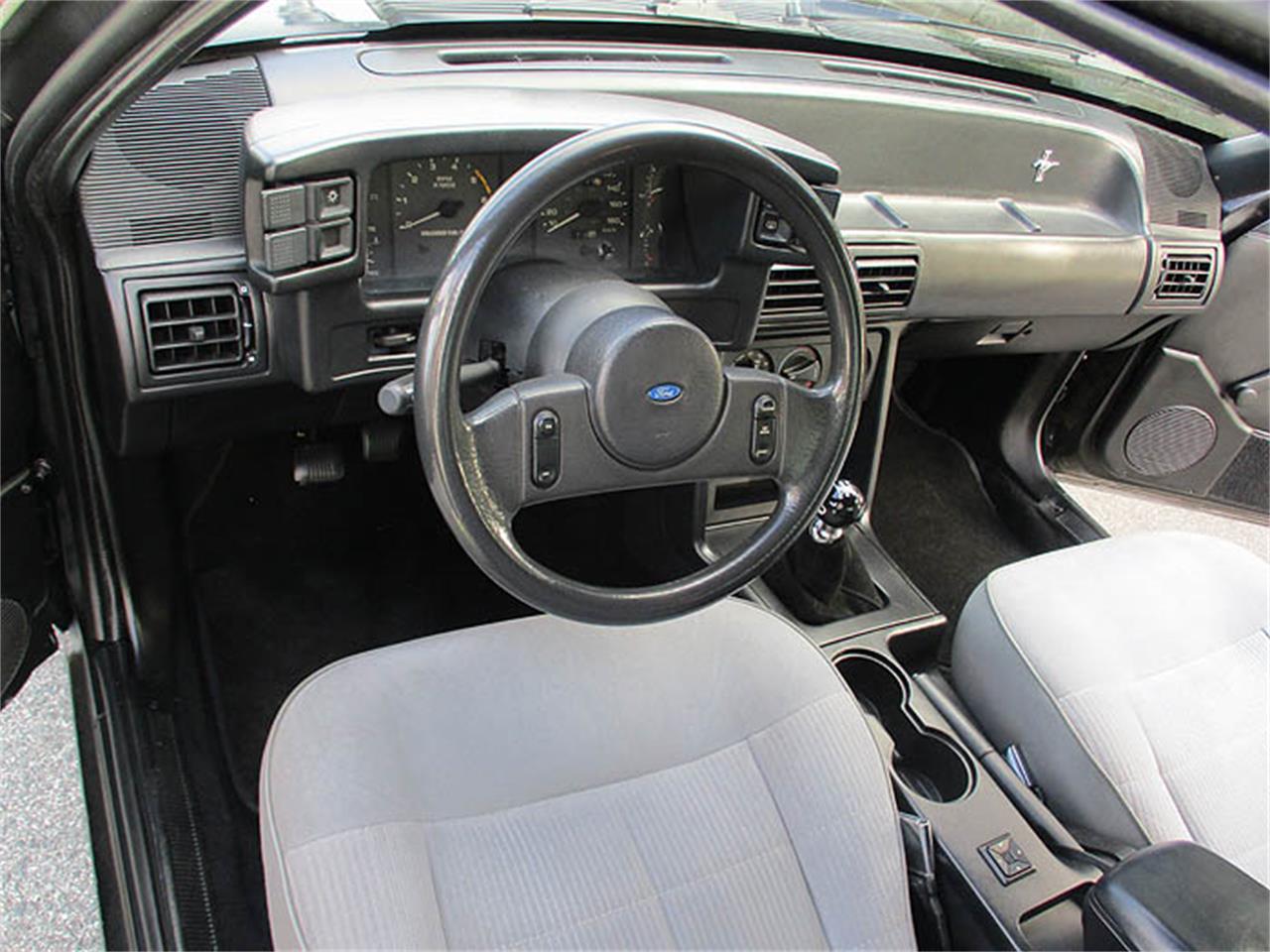 Ford-Mustang-1989-Black-Grey-24