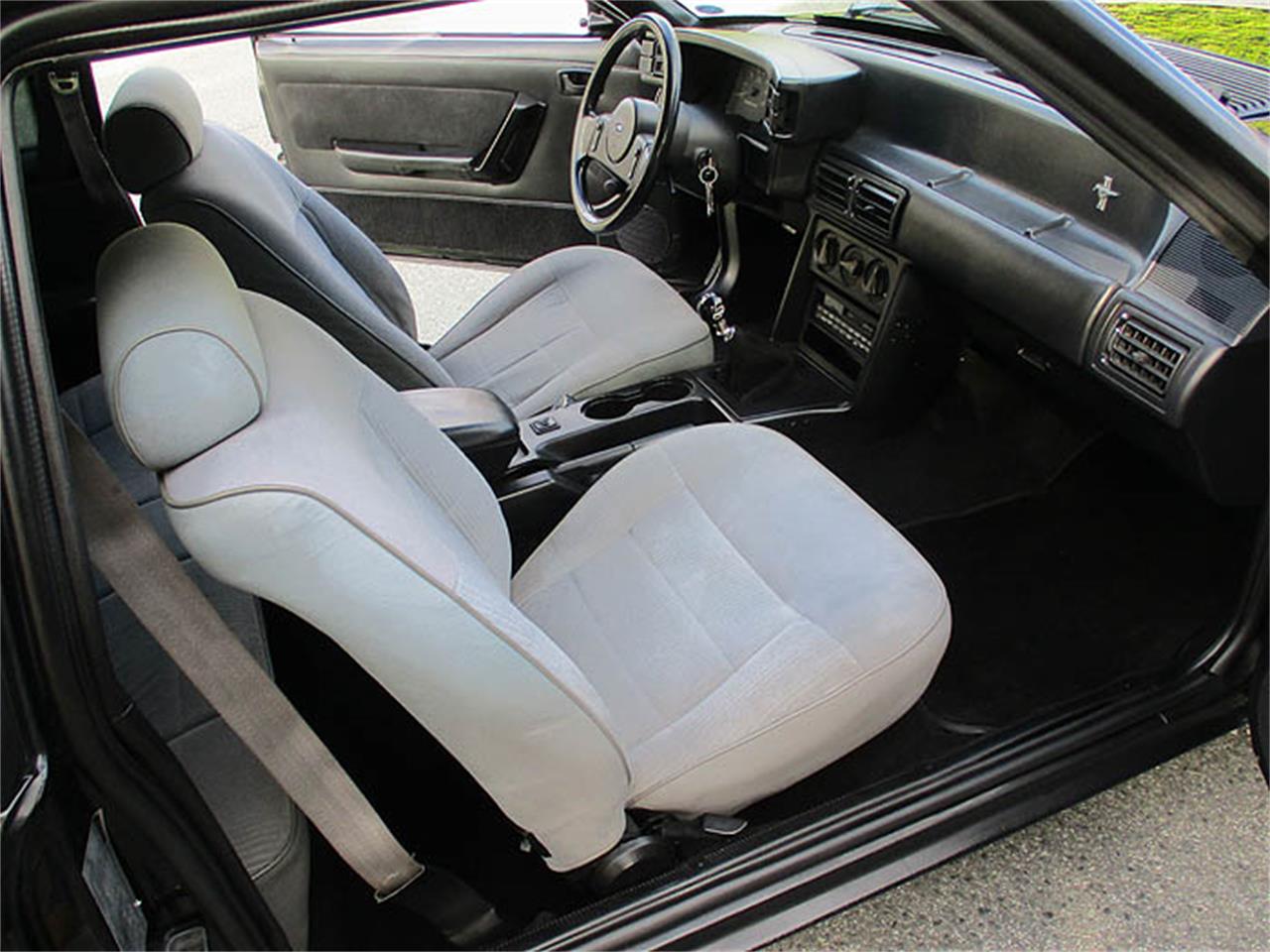 Ford-Mustang-1989-Black-Grey-25