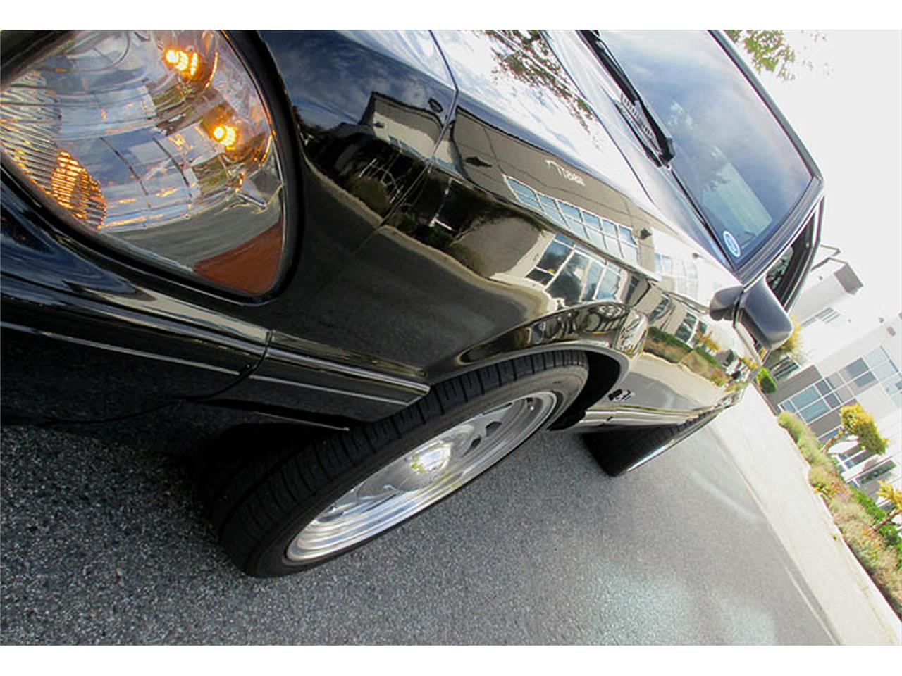 Ford-Mustang-1989-Black-Grey-9