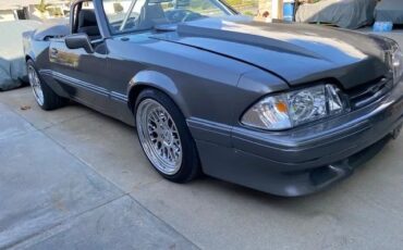 Ford-Mustang-1989-Convertible-2
