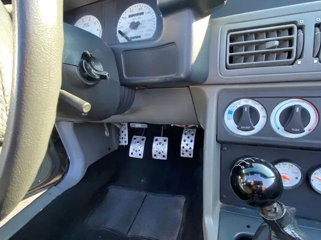 Ford-Mustang-1989-Convertible-21