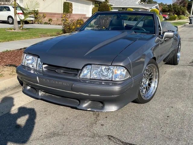 Ford-Mustang-1989-Convertible-4