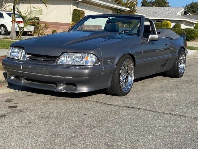 Ford-Mustang-1989-Convertible