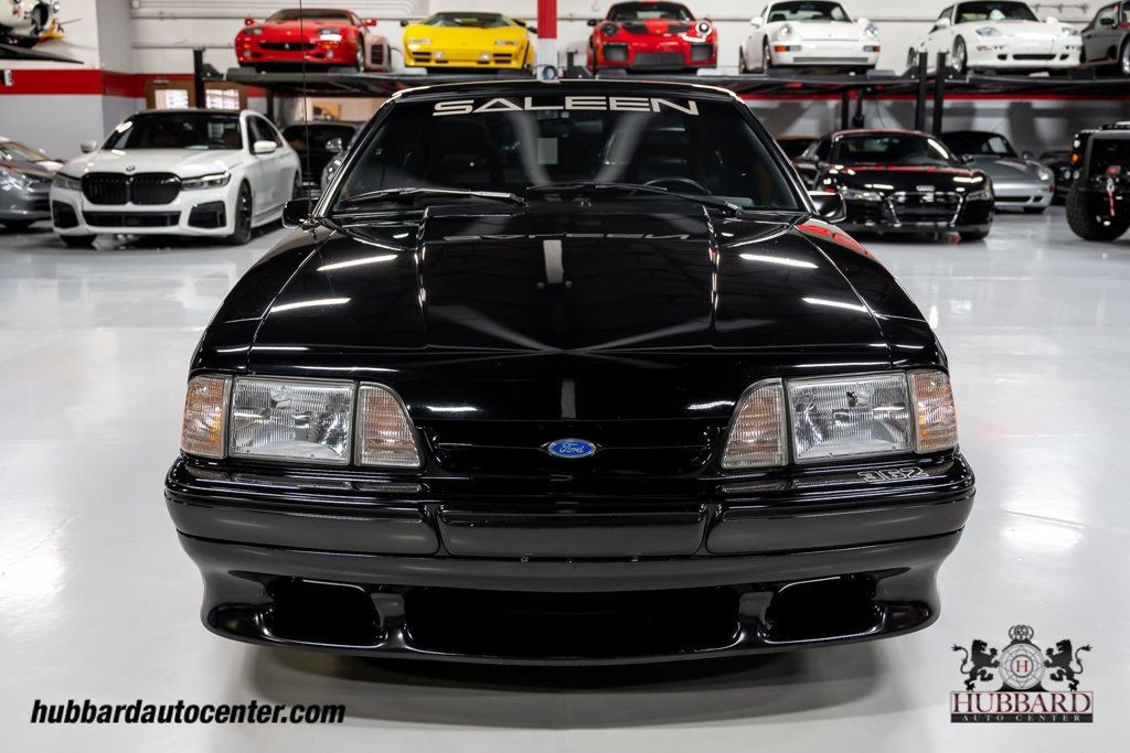 Ford-Mustang-1989-Hatchback-2