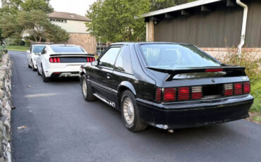 Ford-Mustang-1989-Hatchback-29