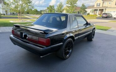 Ford-Mustang-1989-Night-Hawk-Black-Black