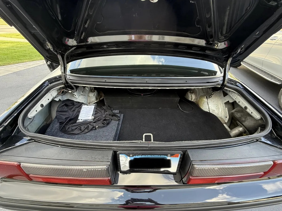 Ford-Mustang-1989-Night-Hawk-Black-Black-9