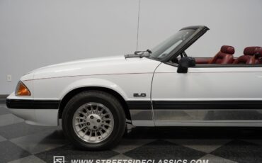 Ford-Mustang-1990-Convertible-21