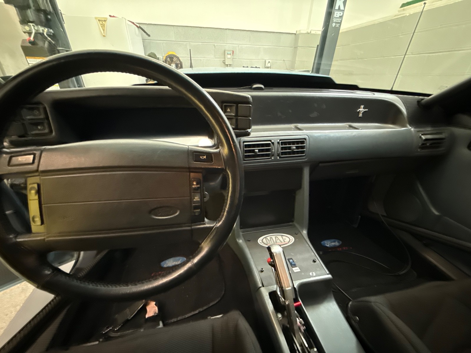Ford-Mustang-1990-Coupe-2