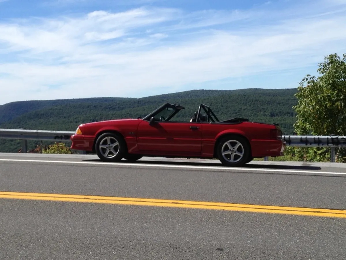 Ford-Mustang-1992-Cherry-Red-Black-2