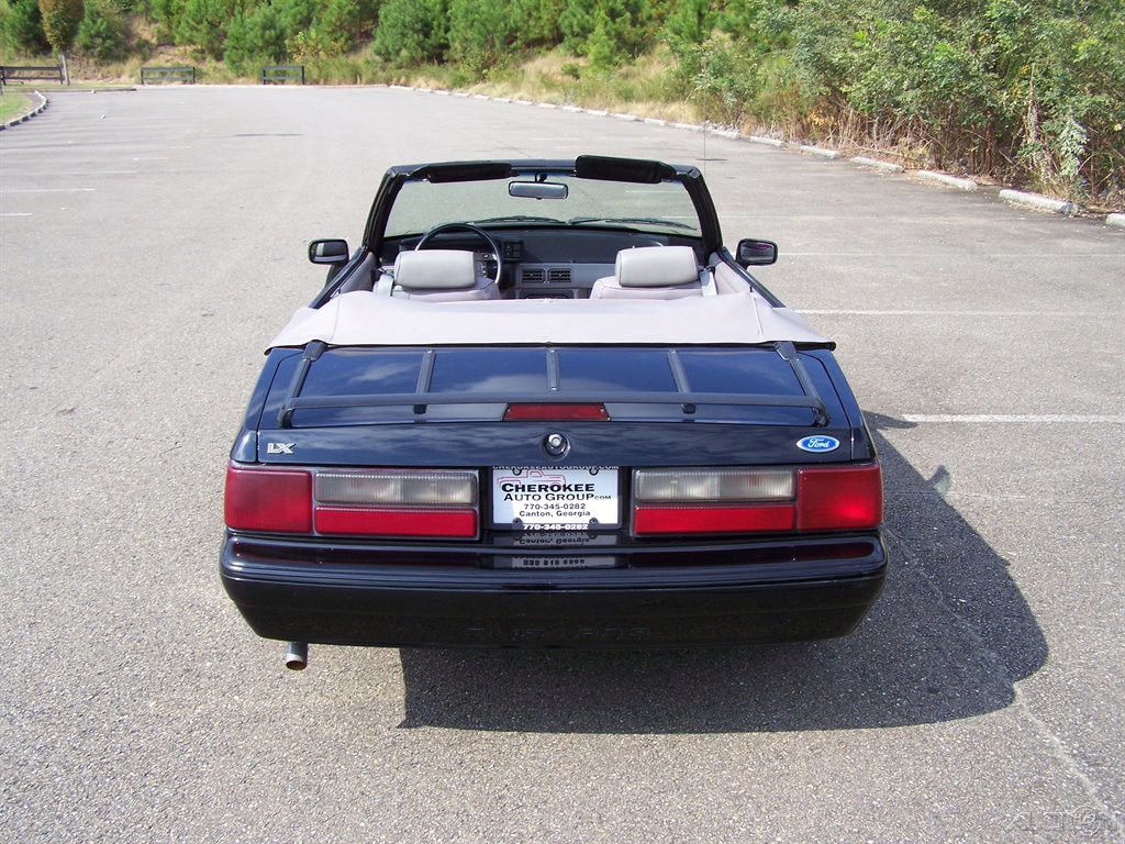 Ford-Mustang-1992-Convertible-15