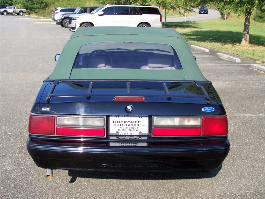 Ford-Mustang-1992-Convertible-22