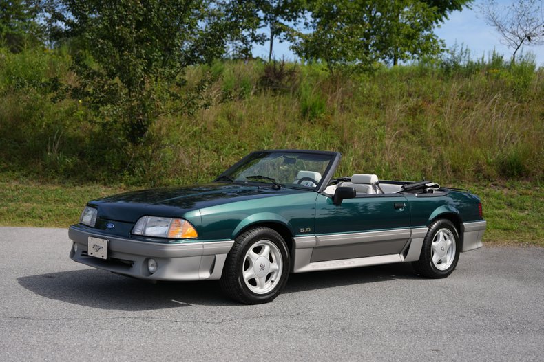 Ford-Mustang-1992-Emerrald-Green-Metal-White-1