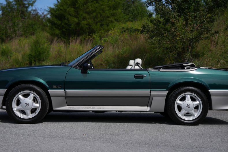 Ford-Mustang-1992-Emerrald-Green-Metal-White-20
