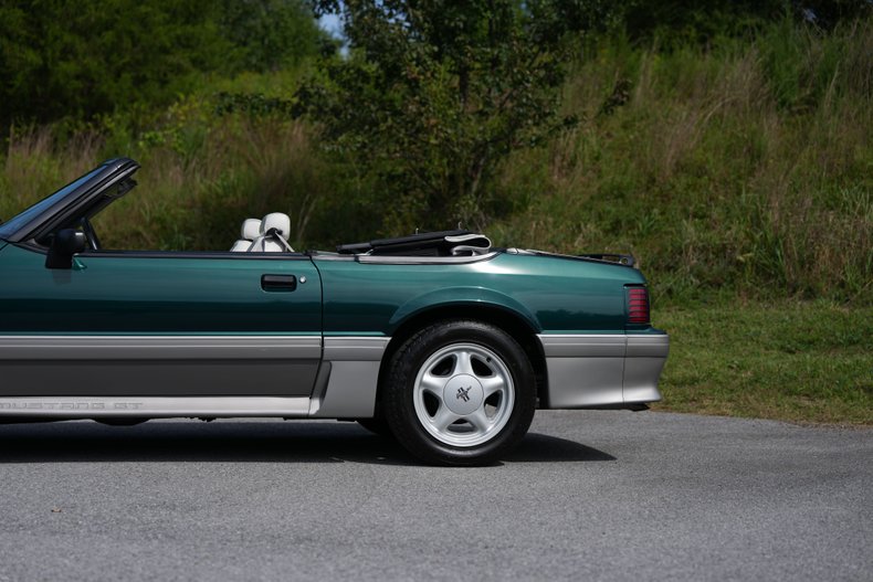 Ford-Mustang-1992-Emerrald-Green-Metal-White-21