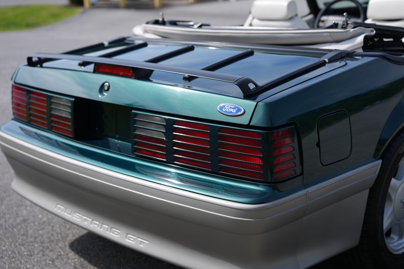 Ford-Mustang-1992-Emerrald-Green-Metal-White-33