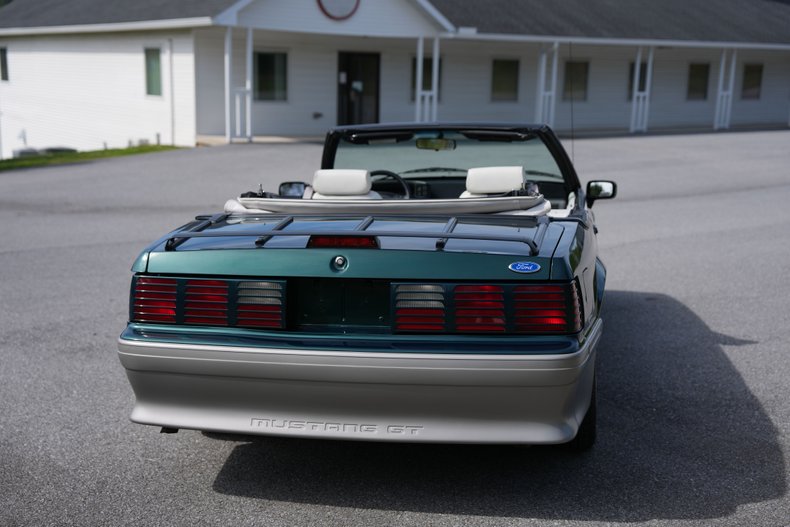 Ford-Mustang-1992-Emerrald-Green-Metal-White-5