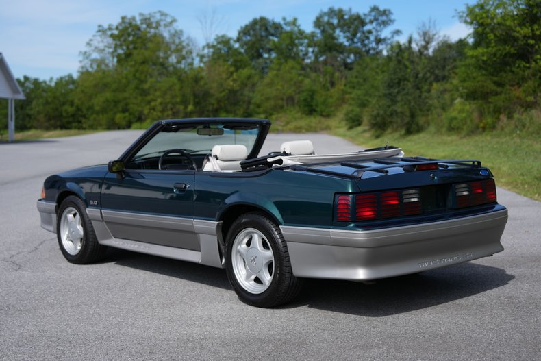 Ford-Mustang-1992-Emerrald-Green-Metal-White-6