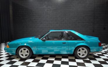 Ford-Mustang-1993-Hatchback-1
