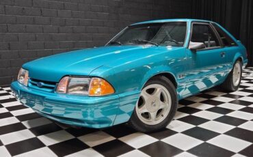 Ford-Mustang-1993-Hatchback-2