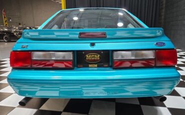 Ford-Mustang-1993-Hatchback-4