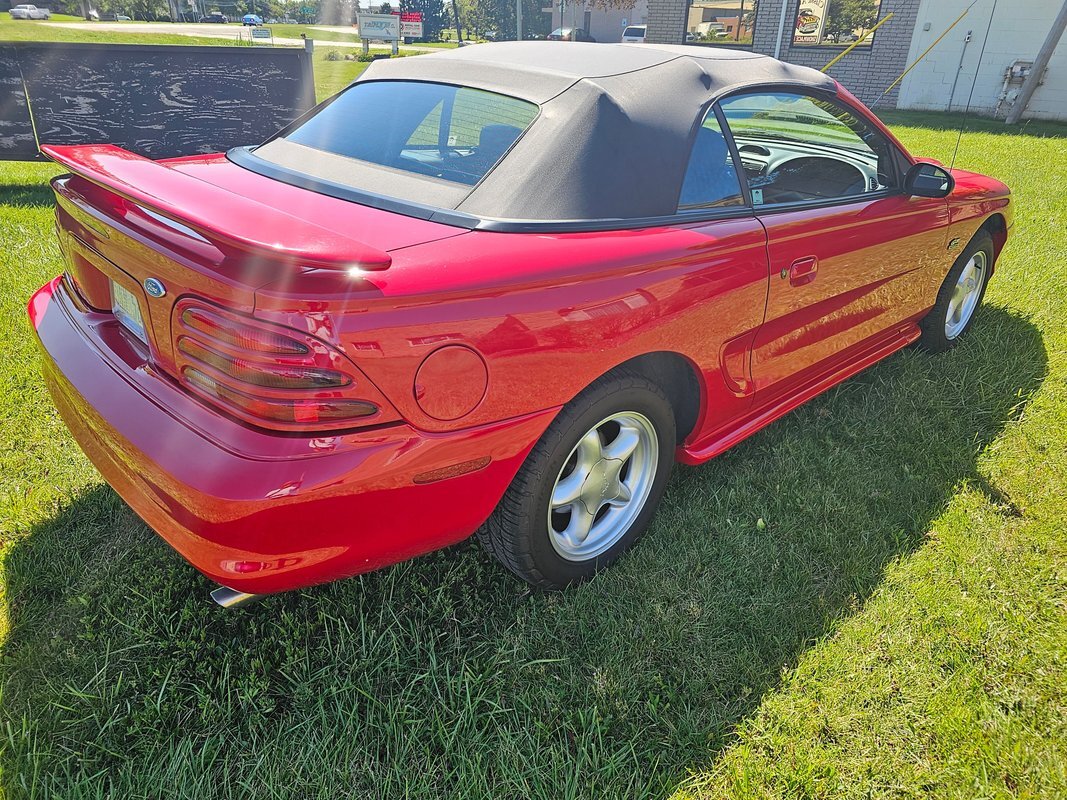 Ford-Mustang-1995-11