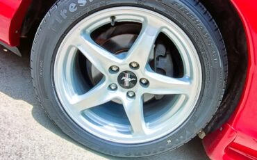Ford-Mustang-1995-Laser-Red-Gray-1