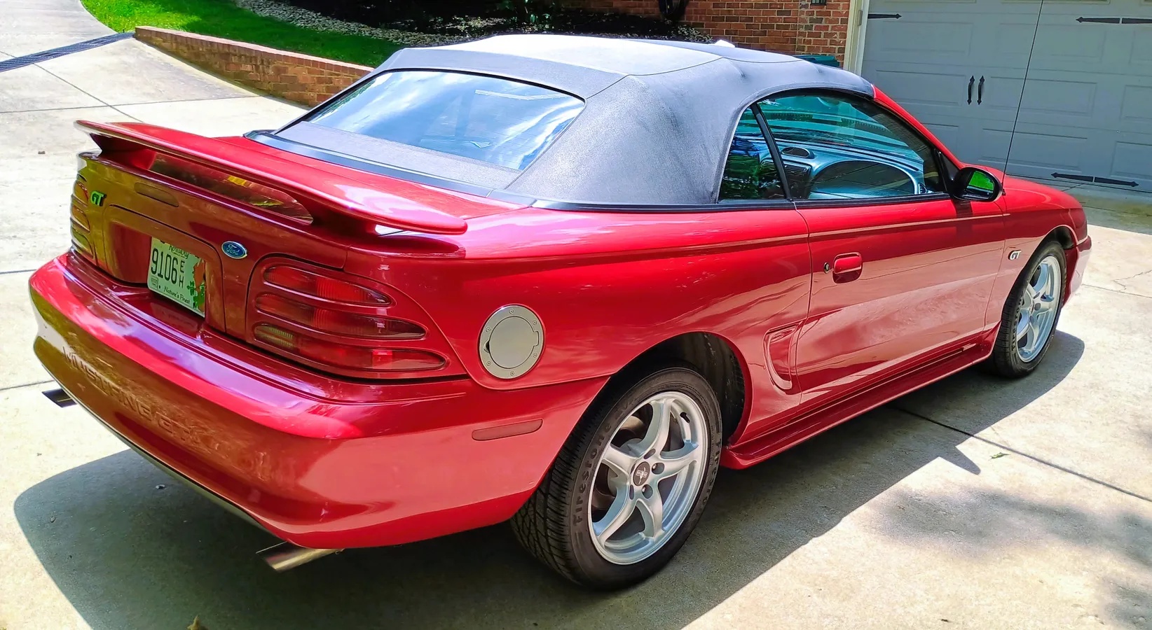 Ford-Mustang-1995-Laser-Red-Gray-12