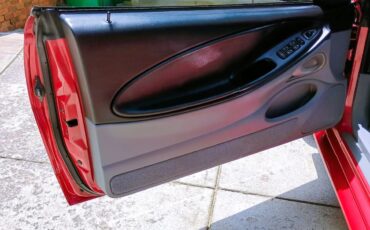 Ford-Mustang-1995-Laser-Red-Gray-16