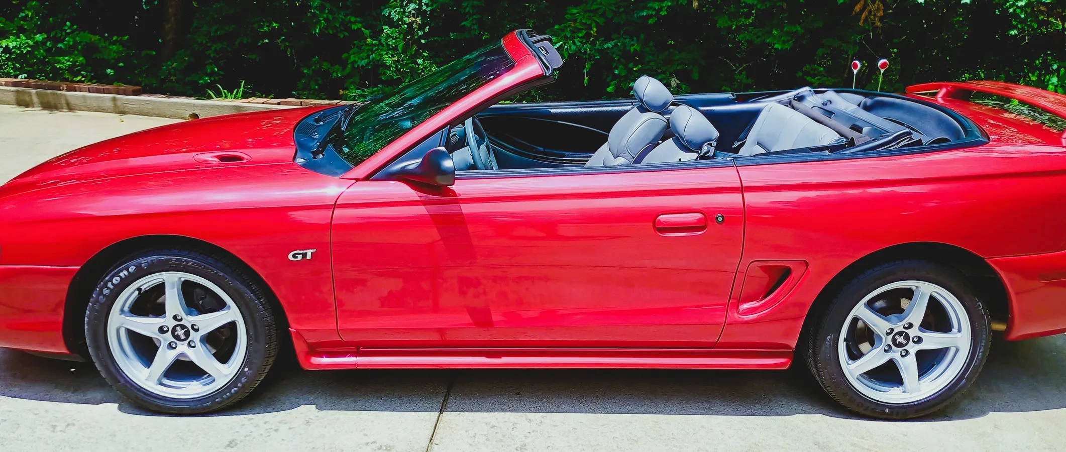 Ford-Mustang-1995-Laser-Red-Gray-7