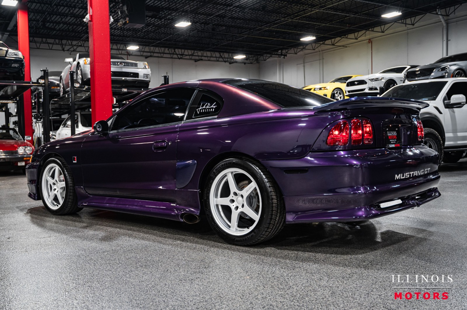 Ford-Mustang-1996-Coupe-2
