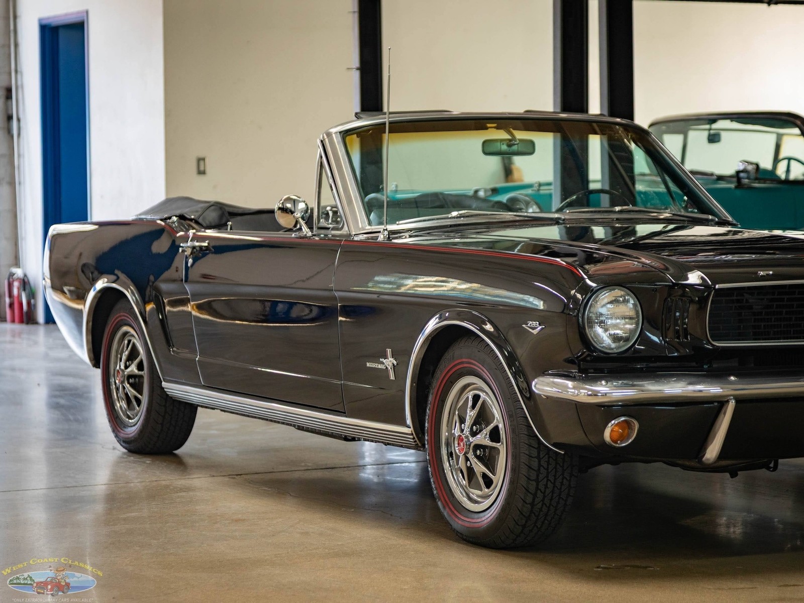 Ford-Mustang-289-V8-Convertible-1966-2-Door-Convertible-11